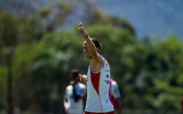 FILIPE LUÍS TEM PRIMEIRO CONTATO COM OS GAROTOS DA BASE  DO FLAMENGO NESTA SEGUNDA